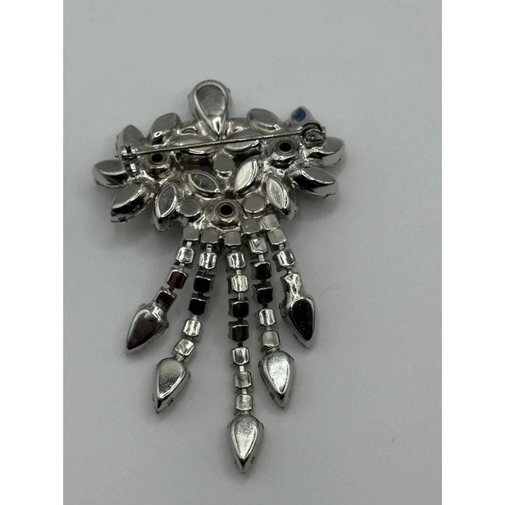 Vintage Clear Rhinestone Flower Dangle Brooch‎ Pin Silver Tone Unsigned